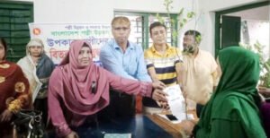 দৌলতপুরে বিআরডিবি’র ক্ষুদ্র ঋণ বিতরণ ও উদ্বুদ্ধকরন কর্মসূচী পালন