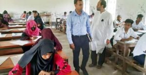 কুষ্টিয়ায় এইচএসসি পরীক্ষা শুরু; প্রথমদিন পরীক্ষার্থী-১২ হাজার ৮শ ৮১, অনুপস্থিত-৮৫ জন