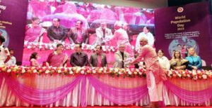 স্বাস্থ্য মন্ত্রীর হাত থেকে শ্রেষ্ঠ চেয়ারম্যানের পদক নিলেন আব্দালপুর ইউপি চেয়ারম্যান আলী হায়দার স্বপন