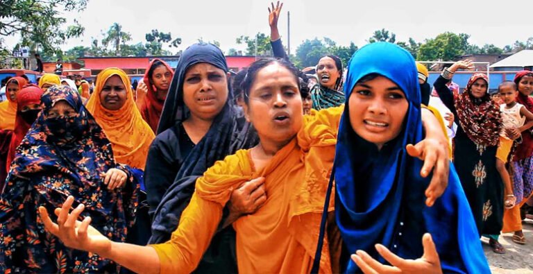 বিচার চায় জিনিয়ার মা, শিক্ষকদের ২৪ ঘণ্টার আল্টিমেটাম