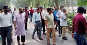 অনির্দিষ্টকালের লাগাতার কর্মবিরতিতে ইবি কর্মকর্তারা