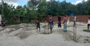 কুমারখালীতে আদালতের আদেশ অমান্য করে প্রাচীর নির্মাণের অভিযোগ