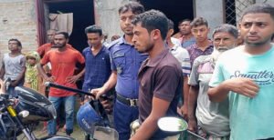 মিরপুরে সড়ক দুর্ঘটনায় বৃদ্ধা নিহত