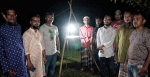 কুমারখালীতে আমন খেতে মাজরা পোকার আক্রমণে দিশেহারা কৃষক