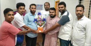 কুষ্টিয়া প্রেসক্লাবের নবনির্বাচিত সাধারণ সম্পাদককে সুহৃদ সমাবেশের ফুলেল শুভেচ্ছা