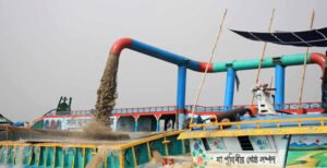 কুমারখালীর পদ্মানদীতে কোটি কোটি টাকার বালু লুটের অভিযোগ
