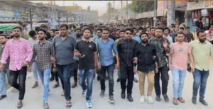 বিএনপি’র অগ্নি সন্ত্রাস ও নৈরাজ্যর প্রতিবাদে ছাত্রলীগ নেতা জয়নালের নেতৃত্বে বিক্ষোভ মিছিল