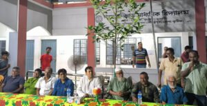 দৌলতপুর হোগলবাড়িয়া ইউনিয়নে বুলবুল আহমেদ টোকেন চৌধুরীর পথসভা