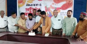 কুষ্টিয়ায় দৈনিক মানবকন্ঠ পত্রিকার প্রতিষ্ঠা বার্ষিকী উদযাপন
