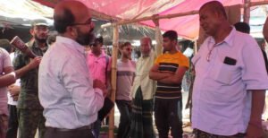 কুমারখালীতে চিকিৎসকসহ তিনজনকে ভ্রাম্যমাণ আদালতের অভিযানে জরিমানা 
