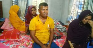 কুষ্টিয়ায় রাতের অন্ধকারে গরু ব্যবসায়ীর নগদ অর্থসহ স্বর্ণালংকার চুরি