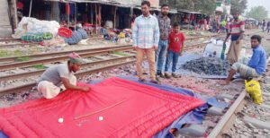 ভেড়ামারায় লেপ তোশক তৈরির ধুম, বৃদ্ধি পেয়েছে দাম