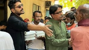 কুষ্টিয়ায় আলহাজ্ব ওয়ালিউল বারী চৌধুরীর কল্যাণ ট্রাষ্টের দুপুরের খাবার বিতরণ
