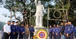 শহিদ বুদ্ধিজীবী দিবসে জেলা পুলিশ কুষ্টিয়ার বিনম্র শ্রদ্ধাঞ্জলি অর্পণ