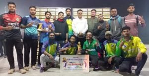 ভেড়ামারায় বঙ্গবন্ধু সার্কেল নাইট ক্রিকেট টুর্নামেন্টের ফাইনাল খেলা অনুষ্ঠিত