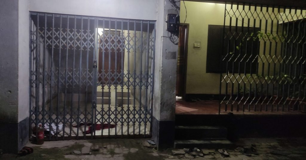 02 1 কুষ্টিয়ায় ডাকাতির চেষ্টাকালে দুই জন আটক