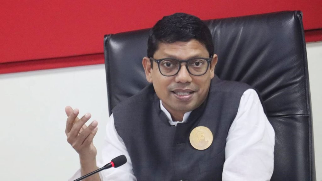 স্মার্ট ডাক সেবা দিতে সরকার বদ্ধপরিকর : পলক 3 স্মার্ট ডাক সেবা দিতে সরকার বদ্ধপরিকর : পলক 43 2 স্মার্ট ডাক সেবা দিতে সরকার বদ্ধপরিকর : পলক