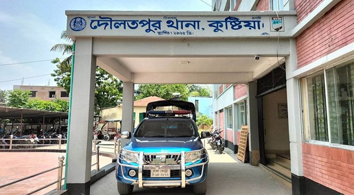 কুষ্টিয়ায় ছাদ থেকে পড়ে প্রাণ গেল শিশুর