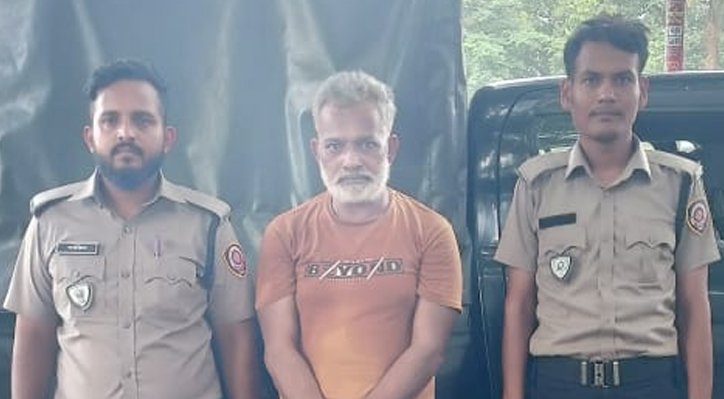 দৌলতপুরে মাদকবিরোধী অভিযানে দুইজন আটক, একজনের কারাদণ্ড