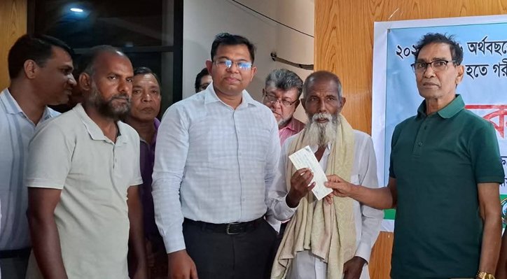 মানুষের পাশে দাঁড়ানোই প্রকৃত রাজনীতি: অধ্যক্ষ সোহরাব উদ্দিন