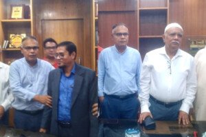 আনুষ্ঠানিকভাবে দায়িত্ব নিলেন ইবির নবনিযুক্ত প্রো-ভিসি ও ট্রেজারার