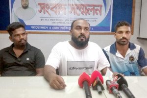 কুষ্টিয়ায় অবৈধ বালু উত্তোলনের মিথ্যা অপপ্রচারের বিরুদ্ধে যুবদল নেতার সংবাদ সম্মেলন 