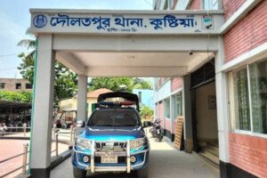 দৌলতপুরে যুবককে হাতুড়িপেটার অভিযোগ