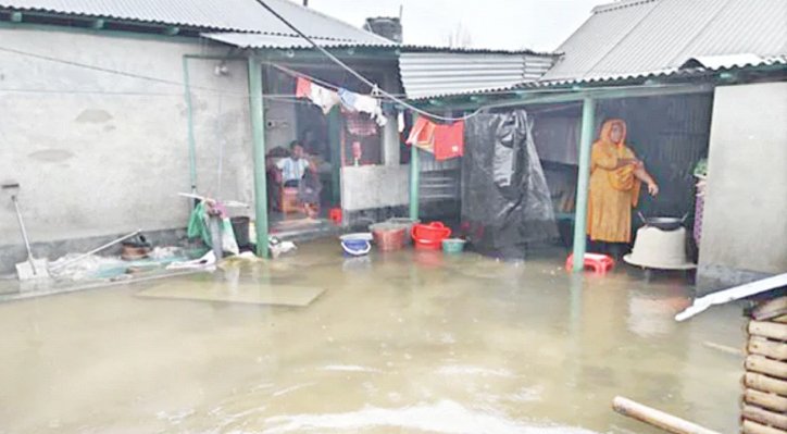 কুমারখালীতে পানিবন্দি অর্ধশতাধিক পরিবার 