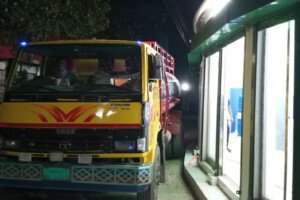 ভেড়ামারায় আবাসিক এলাকায় অবৈধভাবে তেল মজুদের অভিযোগ