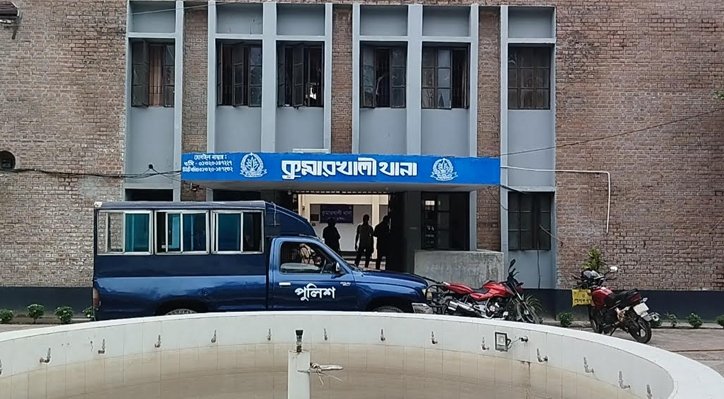 ব্যবসায়ীকে মারধরের ঘটনায় কুমারখালী থানায় মামলা