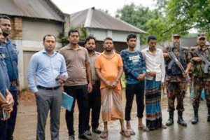 দৌলতপুরে মাদকসহ চারজন আটক