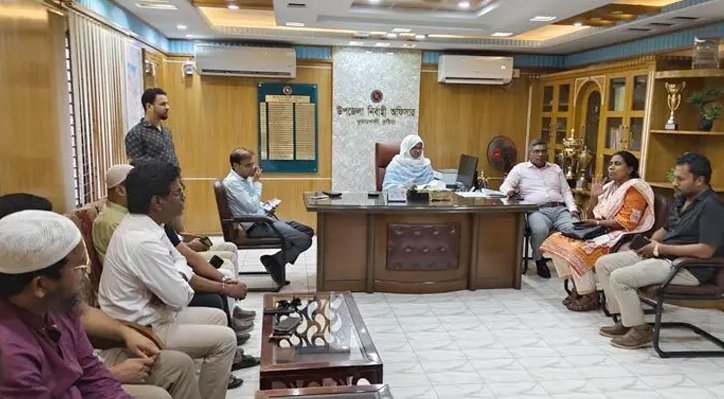 চলতি মাসেই ট্রেন থামার আশ্বাসে কুষ্টিয়ায় আন্দোলন স্থগিত