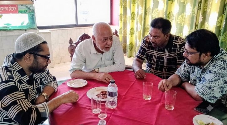 এমপি বাচ্চু মোল্লার সঙ্গে বিএনপি নেতাদের মতবিনিময়