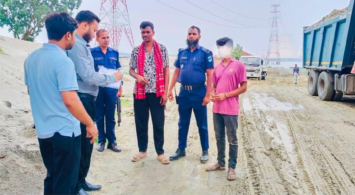 ভেড়ামারায় অবৈধ মাটি খননে যুবকের কারাদন্ড