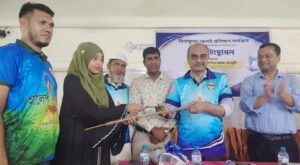 প্রশিক্ষণের মাধ্যমে মানুষকে দক্ষ করে গড়ে তুলতে হবে: রাগীব চৌধুরী 01 5 প্রশিক্ষণের মাধ্যমে মানুষকে দক্ষ করে গড়ে তুলতে হবে: রাগীব চৌধুরী