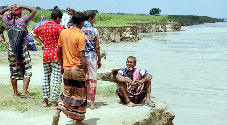 কুষ্টিয়ায় ২৮ পয়েন্টে নদীভাঙন, বিলীন হচ্ছে তিন ফসলি জমি