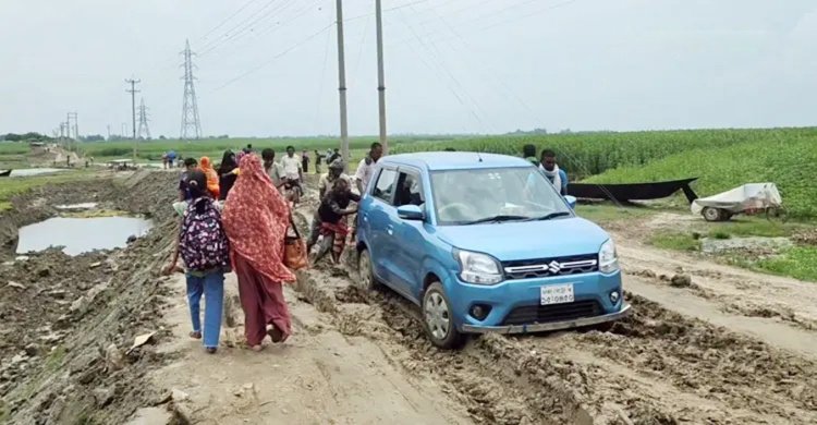 সরকার বদলায়-বদলায় না চরবাসীর ভাগ্য