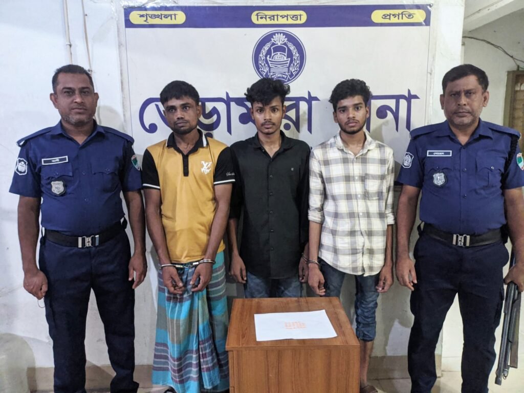 ভেড়ামারায় ইয়াবাসহ ৩ মাদক কারবারি গ্রেফতার