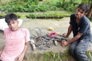 কুষ্টিয়া বিসিকে চুরির সময় দুইজন আটক