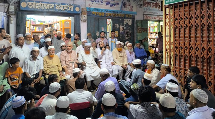 11 25 বিভিন্ন অনুষ্ঠানমালা ও ধর্মীয় ভাবগাম্ভীর্যের মধ্যেদিয়ে কুষ্টিয়ায় পবিত্র ঈদে মিলাদুন্নবী সাঃ উদযাপন