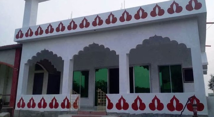 নিমতলা কলেজ মসজিদের পবিত্রতা ডিঙিয়ে দুঃসাহসিক চুরি