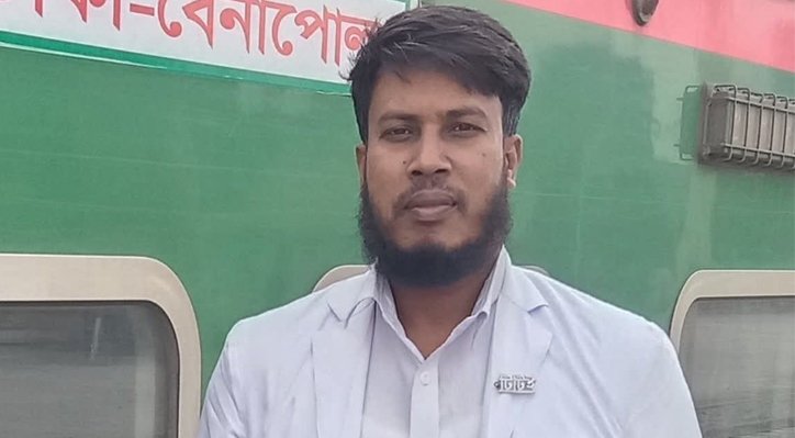রেলওয়ে টিটির বিরুদ্ধে আমির হামজার অভিযোগ