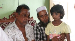 14 17 মাথা গোঁজার ঠাঁই নেই দেবাশীষের পরিবারের