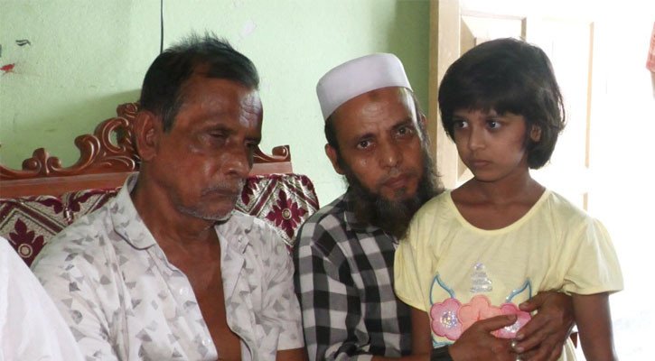 মাথা গোঁজার ঠাঁই নেই দেবাশীষের পরিবারের 1 মাথা গোঁজার ঠাঁই নেই দেবাশীষের পরিবারের 14 17 মাথা গোঁজার ঠাঁই নেই দেবাশীষের পরিবারের