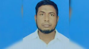জামাই ও মেয়ের শাশুড়িকে মারধর করলেন মেয়ের বাবা মুকুল, থানায় অভিযোগ 16 15 জামাই ও মেয়ের শাশুড়িকে মারধর করলেন মেয়ের বাবা মুকুল, থানায় অভিযোগ