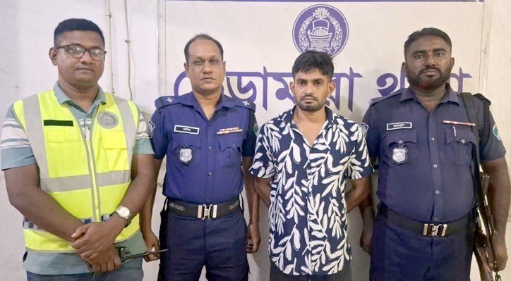 ভেড়ামারায় ইয়াবাসহ মাদক কারবারি গ্রেপ্তার