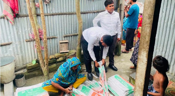 কুষ্টিয়ার চরমিলপাড়ায় বিসিকের মাঠ কার্যক্রম