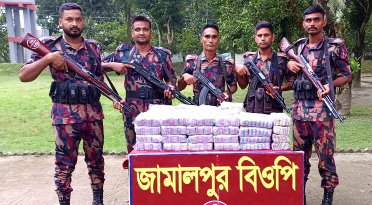 01 6 কুষ্টিয়া সীমান্তে সাড়ে ৩ হাজার প্যাকেট ভারতীয় বিড়ি উদ্ধার