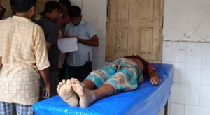 02 27 দৌলতপুরে সড়ক দুর্ঘটনায় বৃদ্ধ নিহত