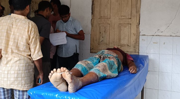 02 27 দৌলতপুরে সড়ক দুর্ঘটনায় বৃদ্ধ নিহত